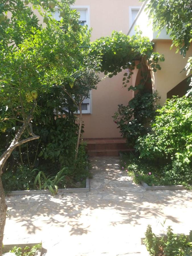 Apartmani Kutlesa Vodice Eksteriør billede