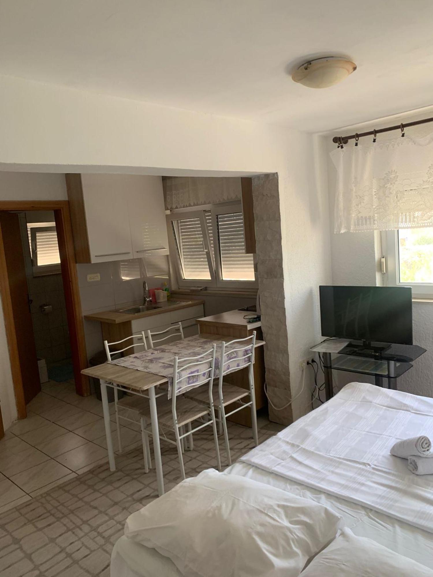 Apartmani Kutlesa Vodice Eksteriør billede