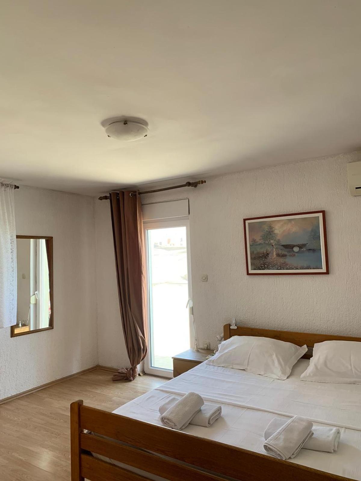 Apartmani Kutlesa Vodice Eksteriør billede