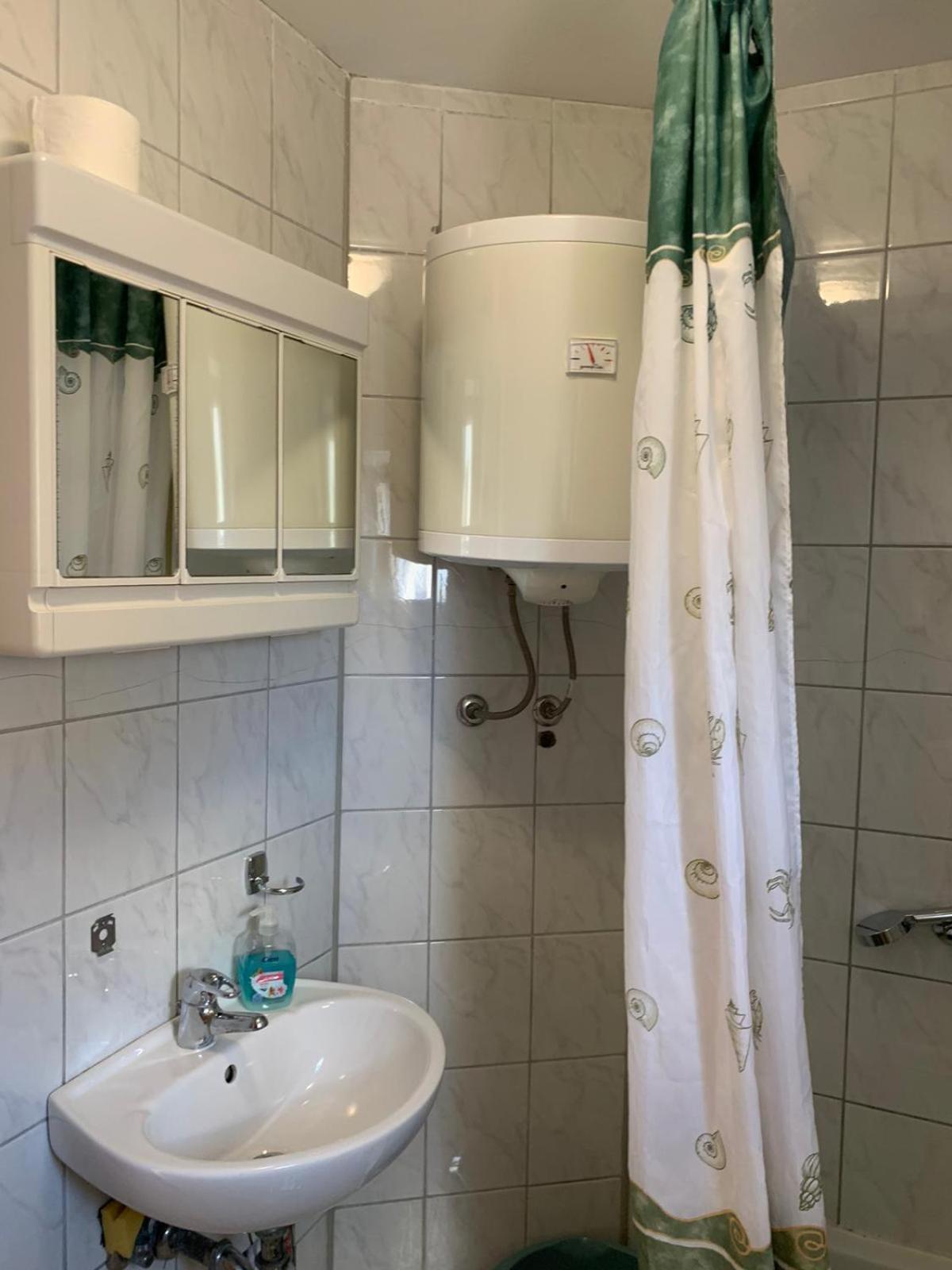 Apartmani Kutlesa Vodice Eksteriør billede